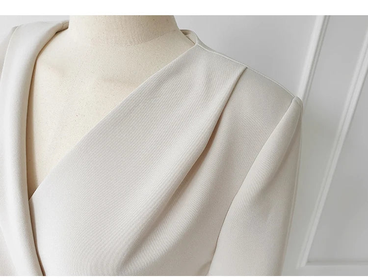 Robe Portefeuille Blanche chez robeportefeuille.com